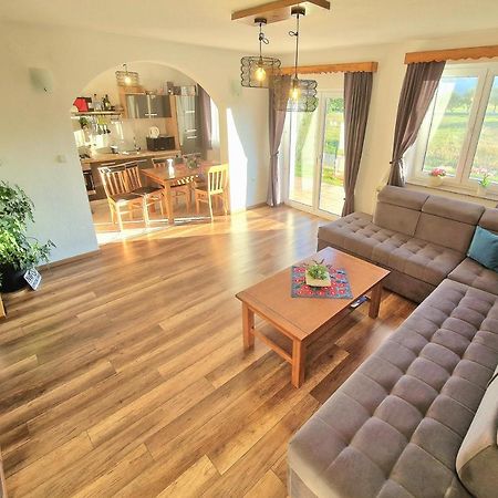Holiday Home Melani Sinac المظهر الخارجي الصورة