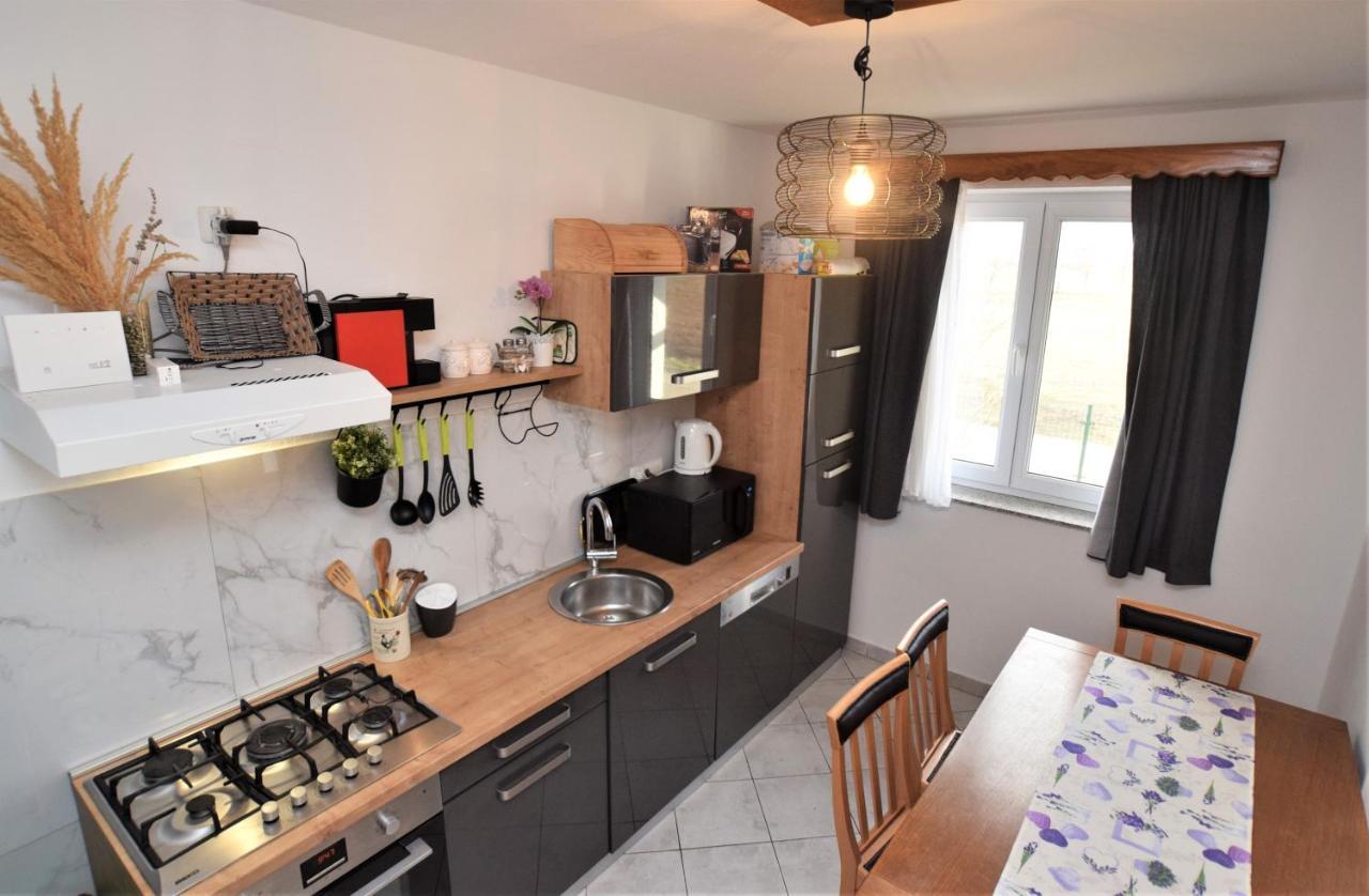 Holiday Home Melani Sinac المظهر الخارجي الصورة